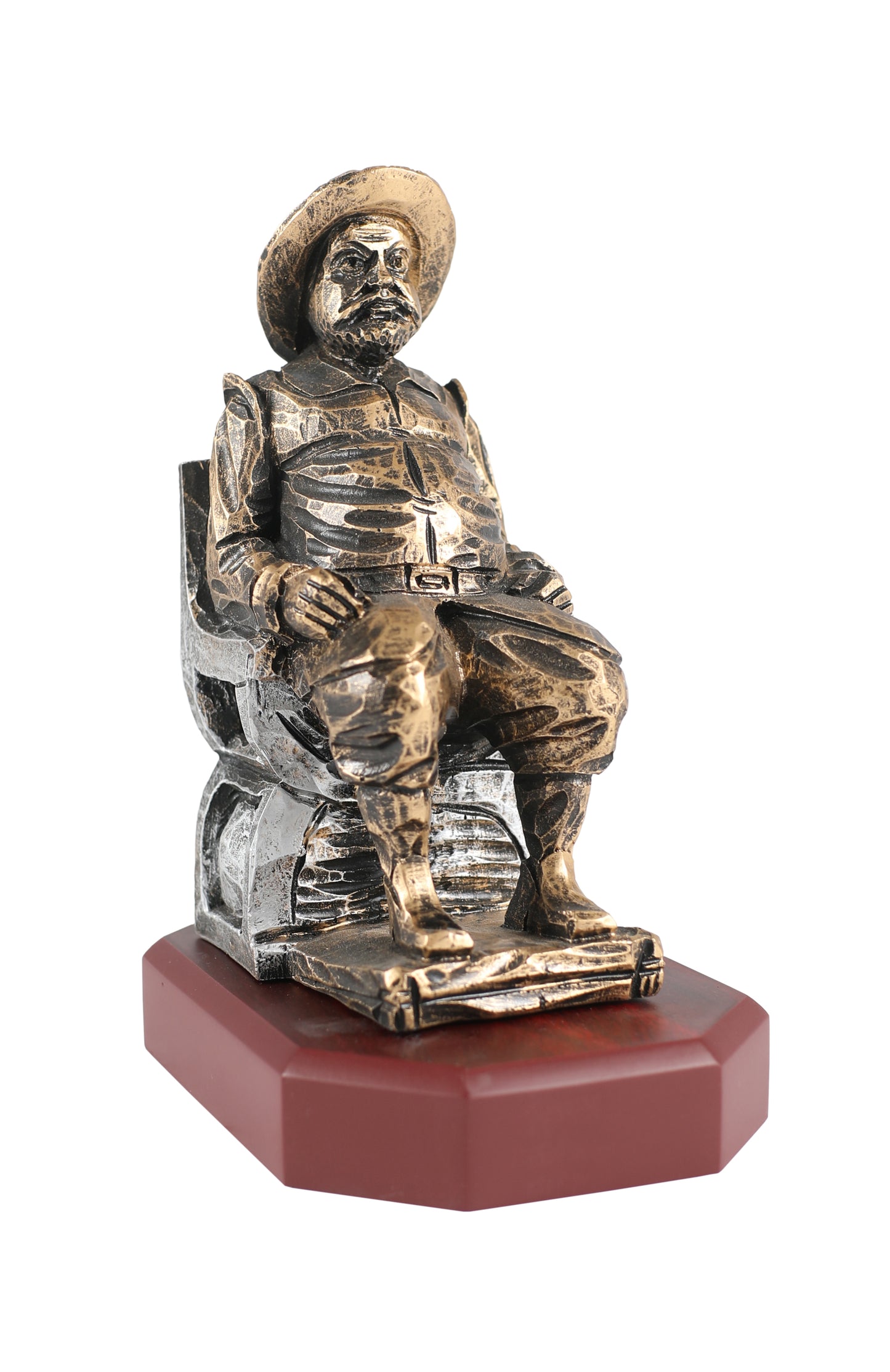 FIGURA SANCHO PANZA SENTADO EN SILLON