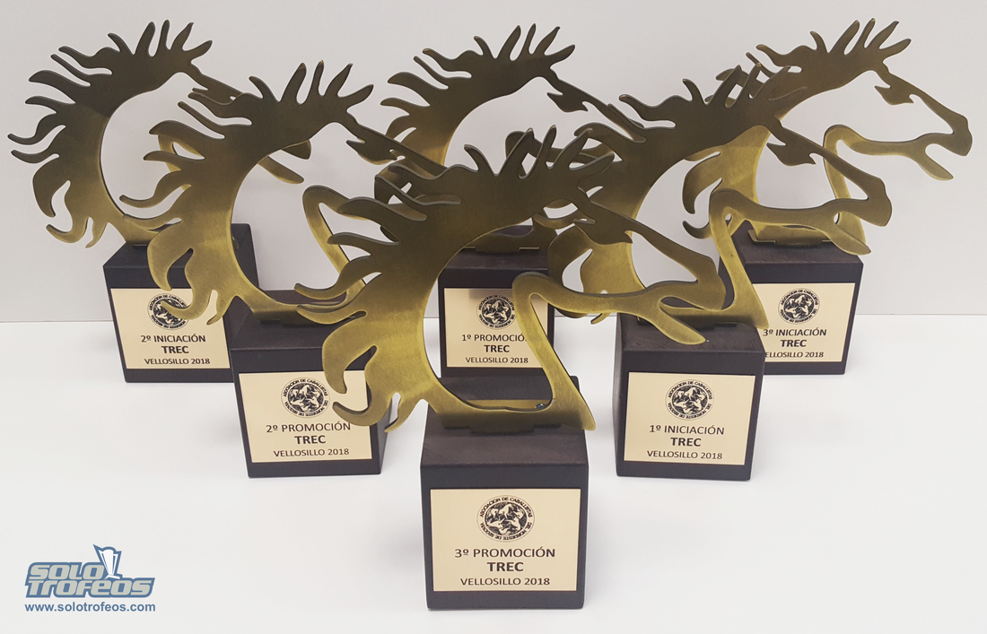 Nuevos trofeos de hípica cortados a láser