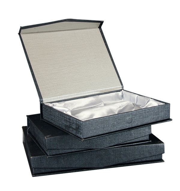 PLACA ALUMINIO ORO CON FORMA DE PERGAMINO