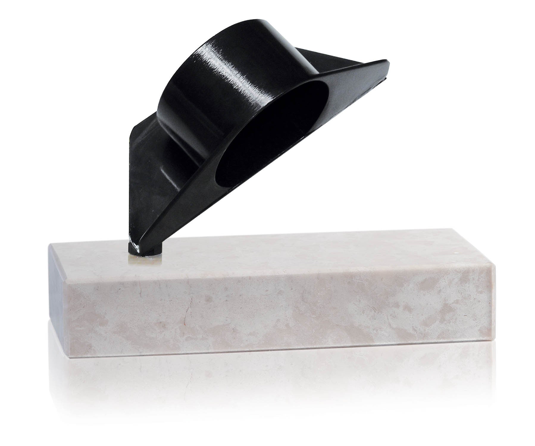 TROFEO METAL TRICORNIO